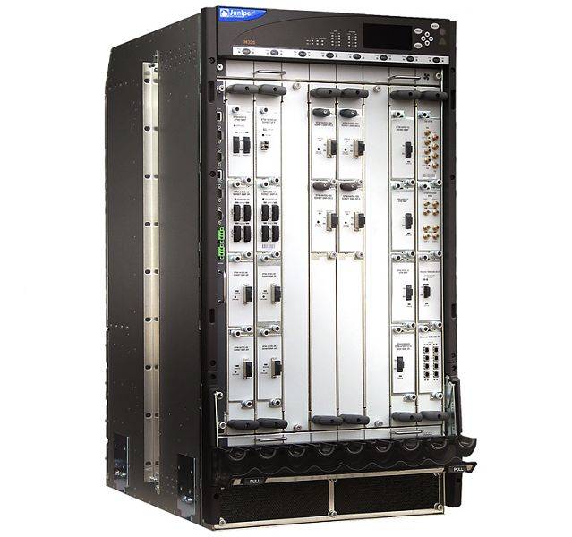 Маршрутизатор Juniper M320BASE